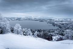 Blick auf den Zugersee im Winter