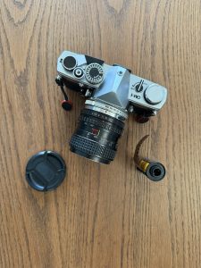 Da ist sie, meine erste analoge Kamera